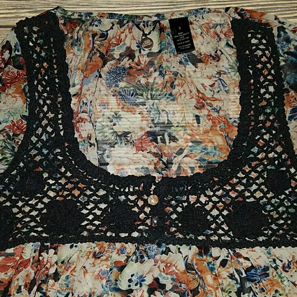 BKE Boutique boho top - Picture 2 of 7